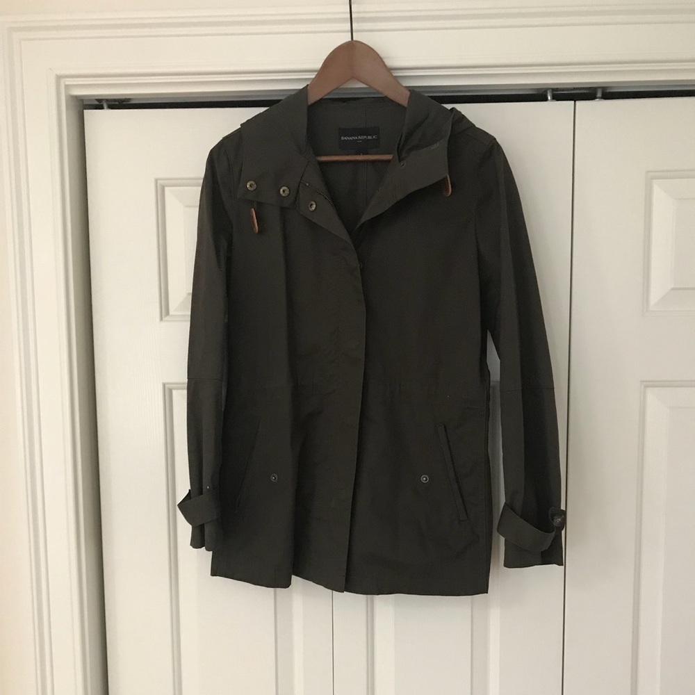 Banana Republic women’s brown jacket